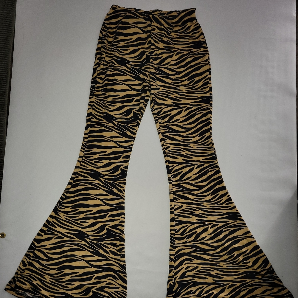 Public animal print yoga pants size small